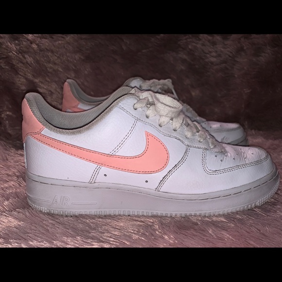 nike air force 1 07 trainers white oracle pink white